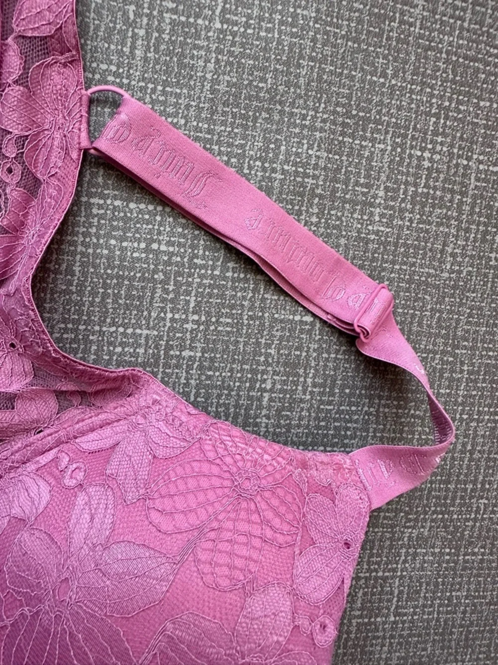 NWT Juicy Couture 38D Sexy T Shirt Bra Pink Lace Cashmere Rose